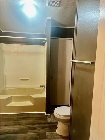 1914 Pinehurst, Jonesboro, GA 30238