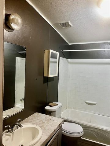 1914 Pinehurst, Jonesboro, GA 30238