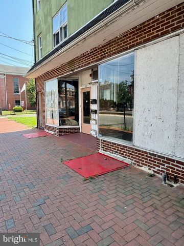 20-22 E BROAD ST, Burlington, NJ 08016