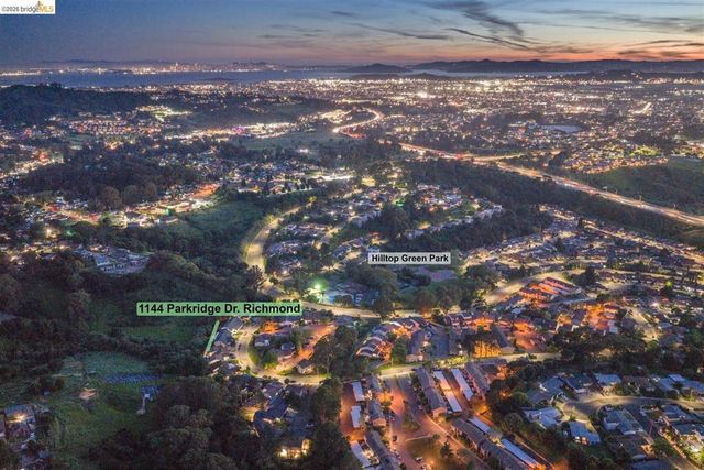 1144 Parkridge Dr, Richmond, CA 94803