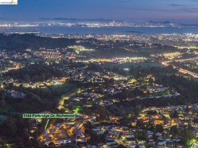 1144 Parkridge Dr, Richmond, CA 94803