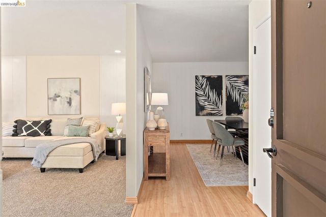 1144 Parkridge Dr, Richmond, CA 94803