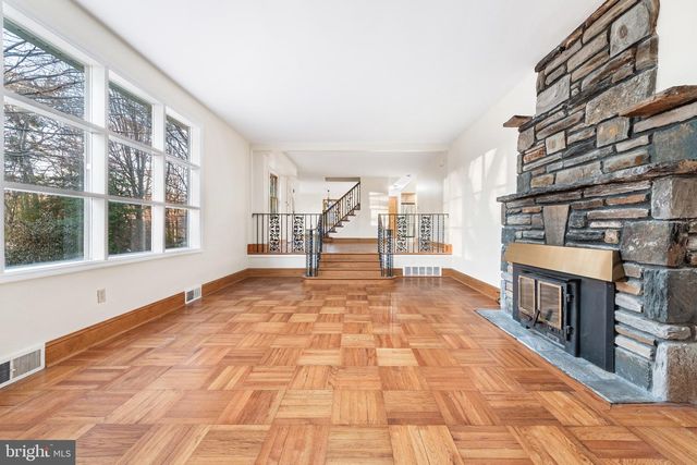 901 ACADEMY LN, Bryn Mawr, PA 19010