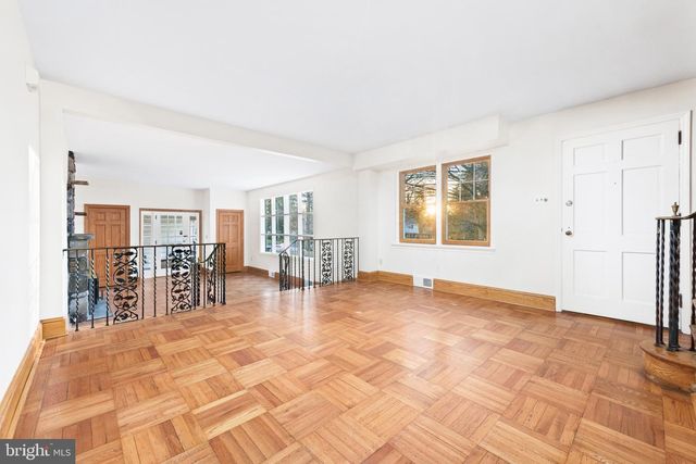 901 ACADEMY LN, Bryn Mawr, PA 19010