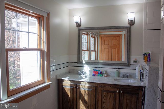 901 ACADEMY LN, Bryn Mawr, PA 19010