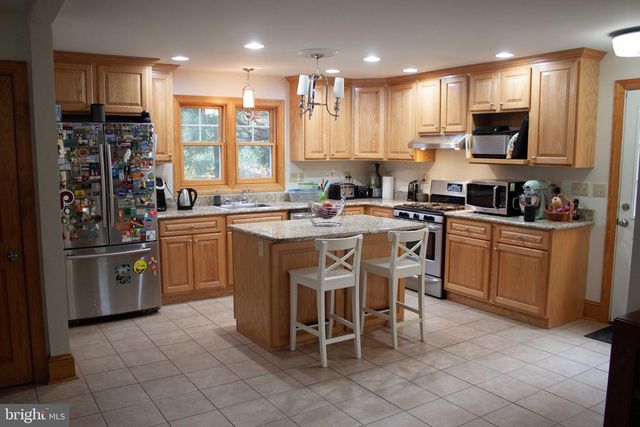 901 ACADEMY LN, Bryn Mawr, PA 19010