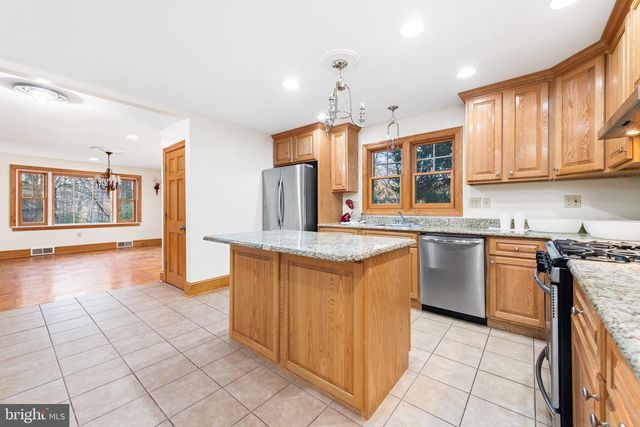 901 ACADEMY LN, Bryn Mawr, PA 19010