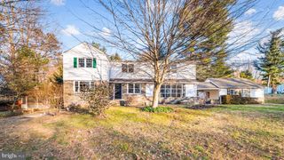 901 ACADEMY LN, Bryn Mawr, PA 19010