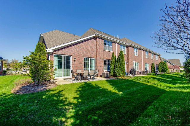 2240 Washington Drive, Northbrook, IL 60062