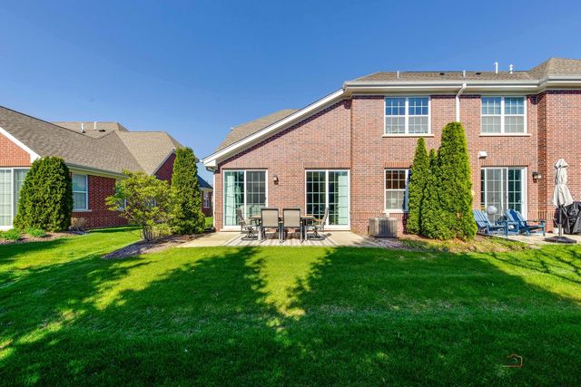 2240 Washington Drive, Northbrook, IL 60062