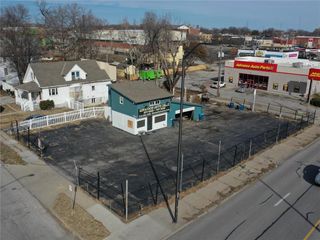 300 E Linwood Boulevard, Kansas City, MO 64111
