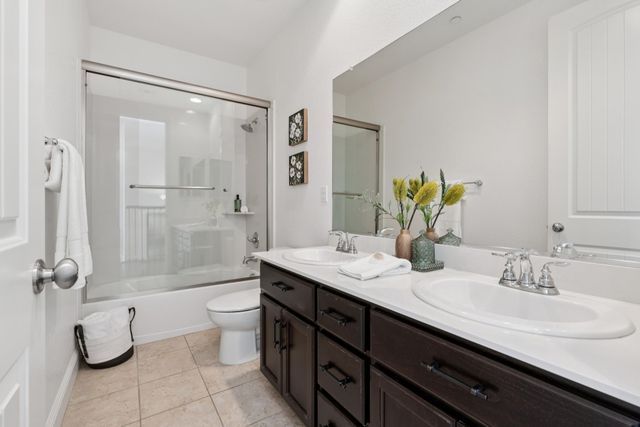 6466 Bayview Dr, Oakland, CA 94605