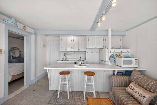 73 Main St 6, Chatham, MA 02633