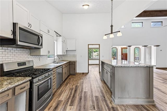 5169 Rockbridge Drive, Stone Mountain, GA 30087
