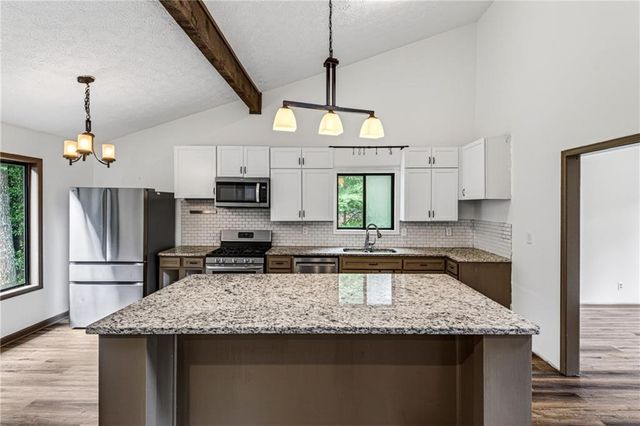 5169 Rockbridge Drive, Stone Mountain, GA 30087