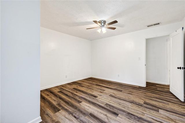5169 Rockbridge Drive, Stone Mountain, GA 30087