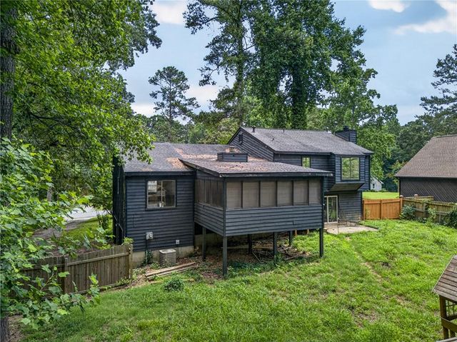 5169 Rockbridge Drive, Stone Mountain, GA 30087