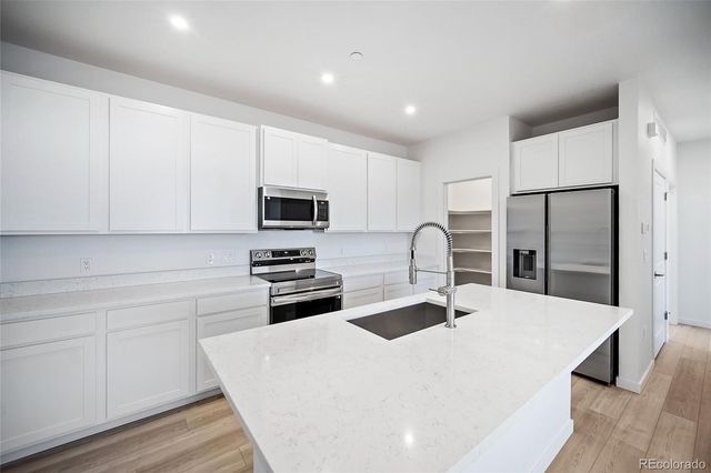 11940 Soprano Circle 302, Lone Tree, CO 80134