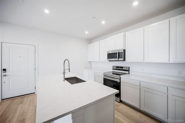 11940 Soprano Circle 302, Lone Tree, CO 80134