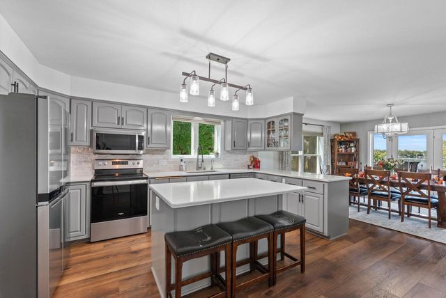 6058 Shady LANE, Hartford, WI 53027