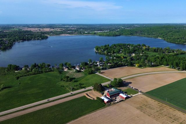6058 Shady LANE, Hartford, WI 53027