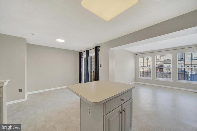 5032 FINSBURY RD, Rosedale, MD 21237