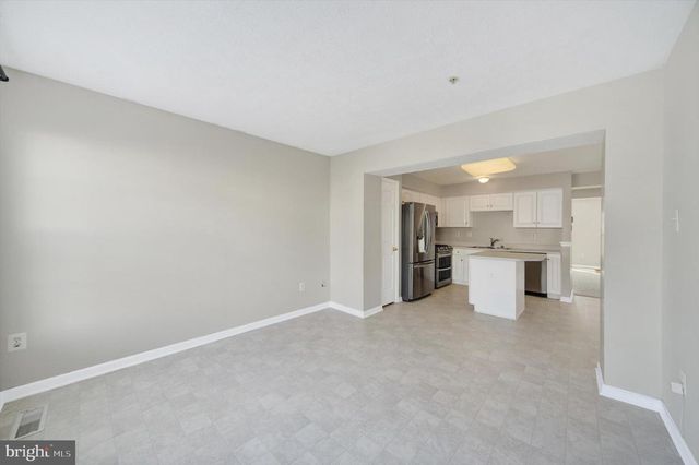 5032 FINSBURY RD, Rosedale, MD 21237