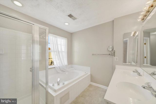 5032 FINSBURY RD, Rosedale, MD 21237