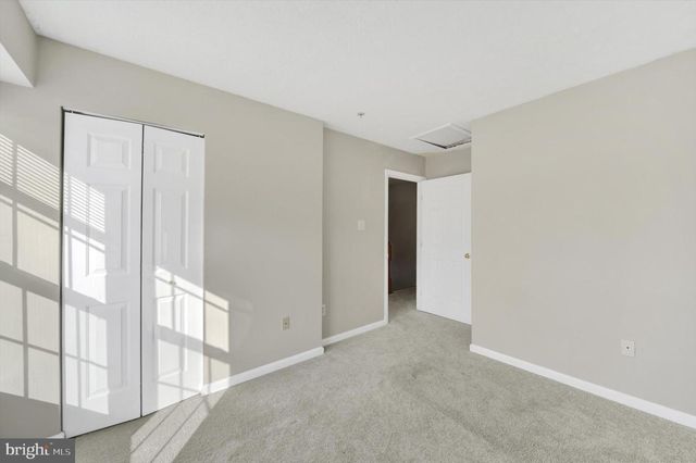 5032 FINSBURY RD, Rosedale, MD 21237