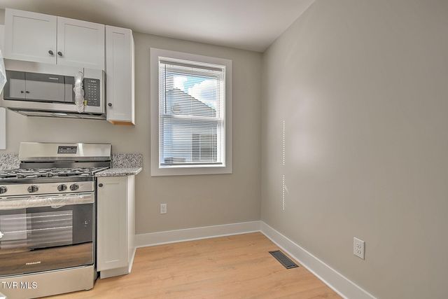 1549 Carolina Avenue, Kingsport, TN 37664