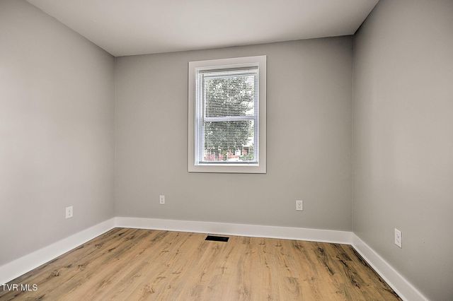 1549 Carolina Avenue, Kingsport, TN 37664