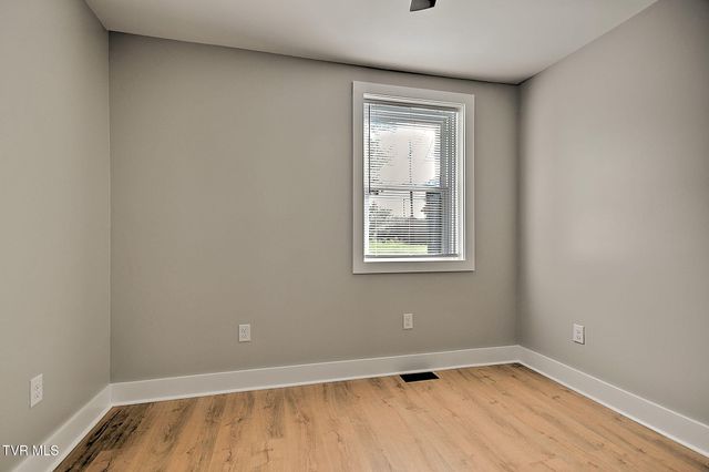 1549 Carolina Avenue, Kingsport, TN 37664