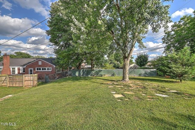 1549 Carolina Avenue, Kingsport, TN 37664