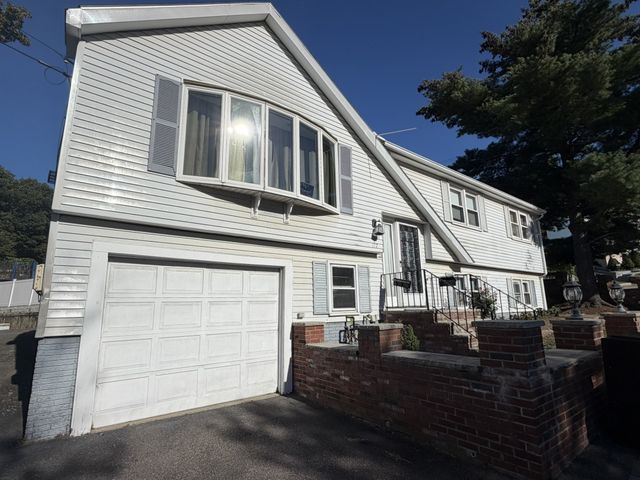 117 Pierce St 1, Malden, MA 02148