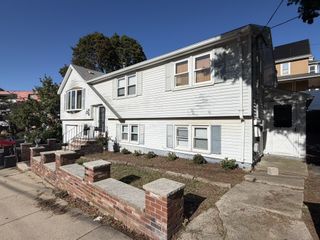 117 Pierce St 1, Malden, MA 02148