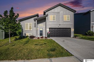 7914 N 113th Avenue, Omaha, NE 68142