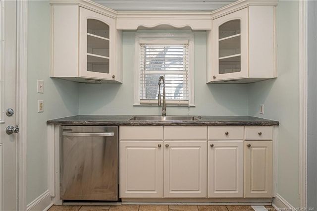 120 Pinecrest Drive, Fayetteville, NC 28305