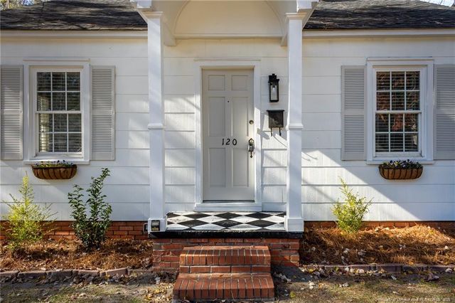 120 Pinecrest Drive, Fayetteville, NC 28305