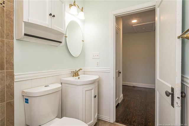 120 Pinecrest Drive, Fayetteville, NC 28305