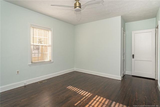 120 Pinecrest Drive, Fayetteville, NC 28305