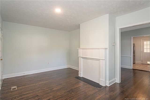 120 Pinecrest Drive, Fayetteville, NC 28305