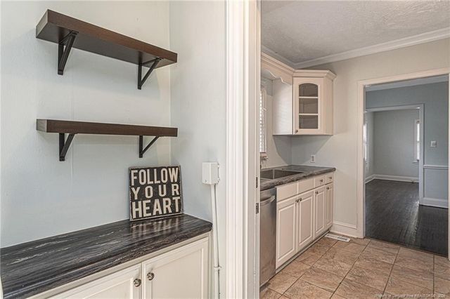 120 Pinecrest Drive, Fayetteville, NC 28305