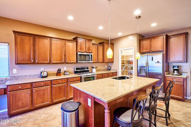 2316 W CORRAL Road, Phoenix, AZ 85041