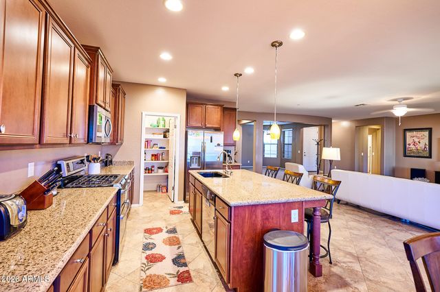 2316 W CORRAL Road, Phoenix, AZ 85041