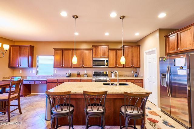 2316 W CORRAL Road, Phoenix, AZ 85041