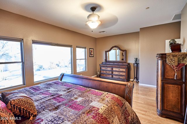 2316 W CORRAL Road, Phoenix, AZ 85041