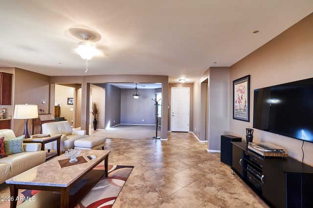 2316 W CORRAL Road, Phoenix, AZ 85041