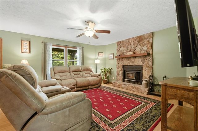 49 Timber Trail SW, Cartersville, GA 30120
