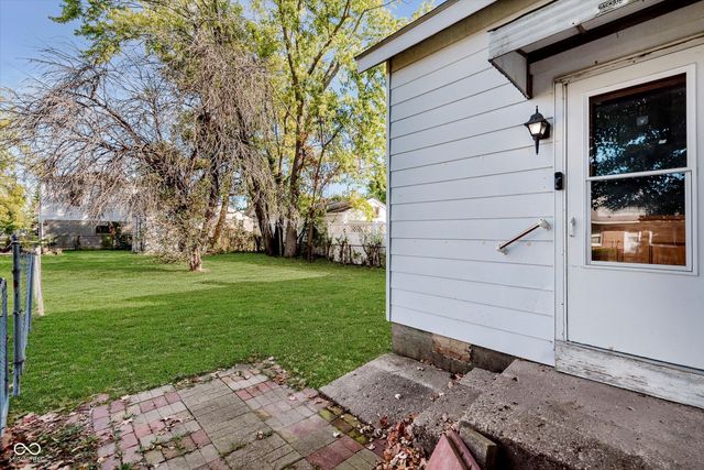 706 E 32nd Street, Anderson, IN 46016