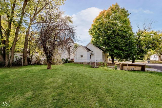 706 E 32nd Street, Anderson, IN 46016